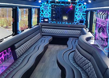 Party Bus 28 Pax